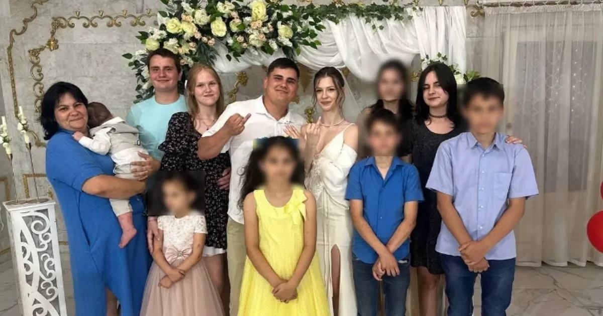 Пошкоджений приватний будинок у селищі Радушне поблизу Кривого Рогу після ракетного удару 30 липня