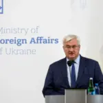 Скриншот допису Ілона Маска в мережі X із текстом «Зеленський зайшов надто далеко»